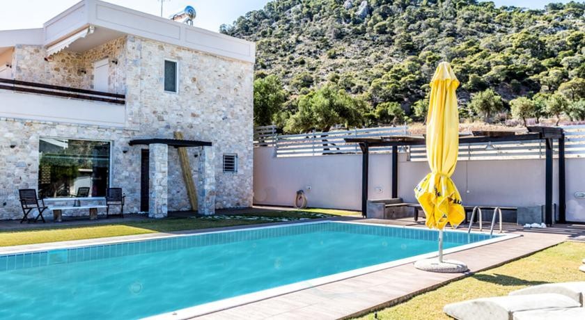 Villa Cherokee in Kineta 