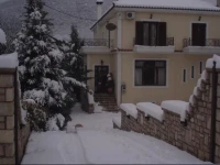 Aroanios Hotel 