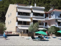 Avlakia Beach Studios & Apartments 