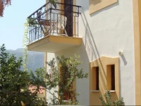 Green Hill Studios & Apartments 
