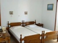 Pension Eleni Rooms 