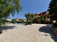 Egli Apartments 
