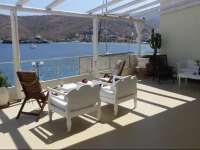 Aegean View Seaside Rooms & Studios 