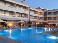Agela Hotel & Apartments 