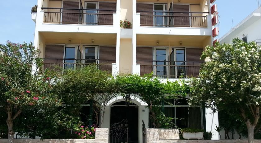 Karis Hotel 