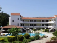Theatraki Apartments 