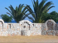 Iris Rooms and Apartments 