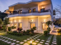 Mear Luxury Apartments and Studios 