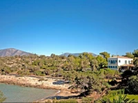 Electra Beachfront Villa with Tennis Court 