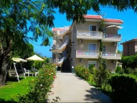 Alexia Apartments & Studios 