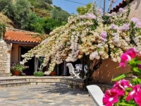 VillaMpogaziou II 