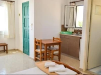 Albatros Studios & Apartments 