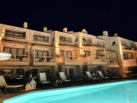 Enalio Suites 
