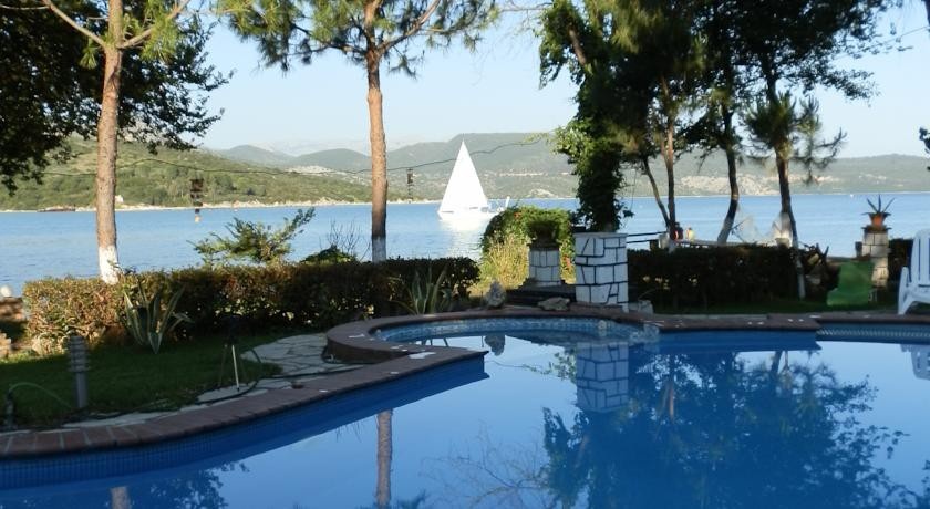 Villa Flisvos 
