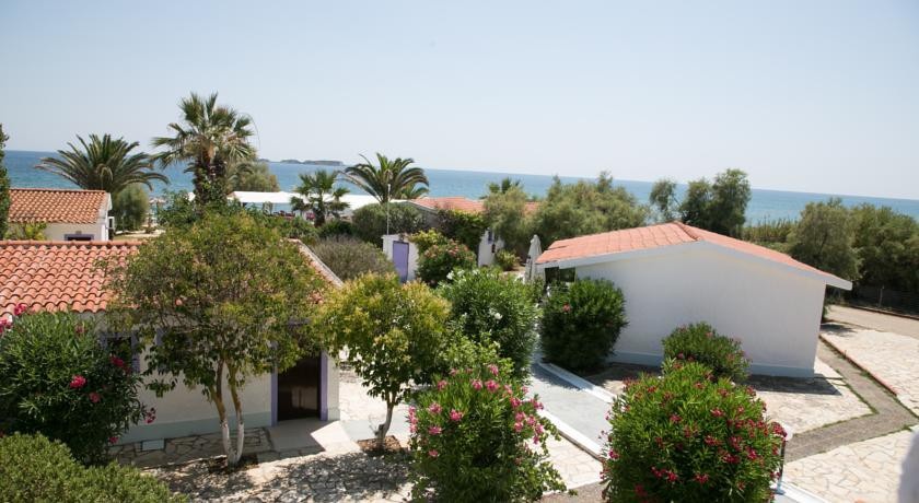 Kefalonia Beach Hotel & Bungalows 