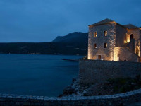Mavromichalai