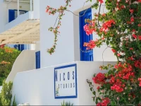 Nicos Studios & Apartments 