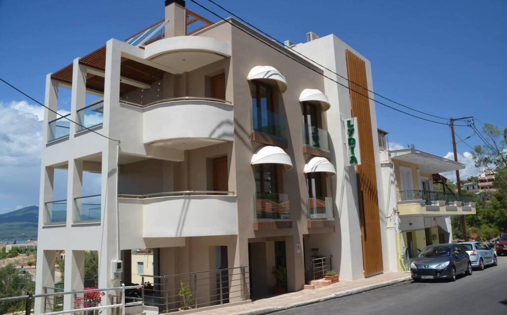 Lydia Apartments 