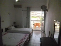Nikos Rooms 