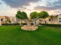 Golden Bay Hotel Apartments 