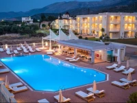 Notos Heights Hotel & Suites 