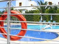 Villa Ria Apartments & Suites 