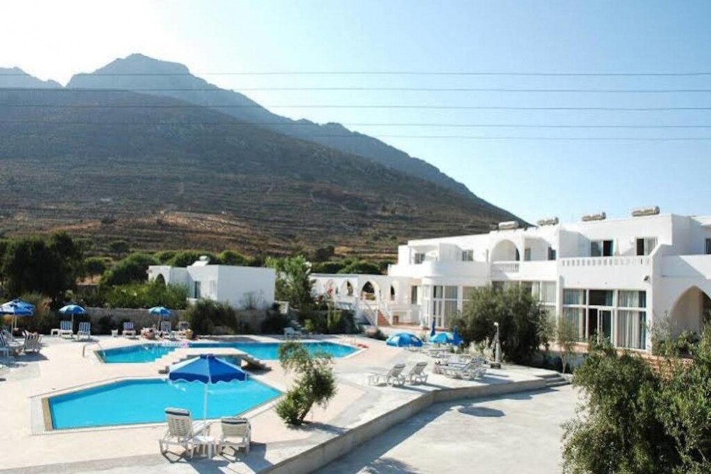 Eristos Beach Hotel 