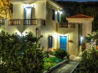 Mainades Maisonettes & Studios 