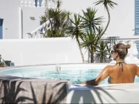 Carbonaki Hotel 