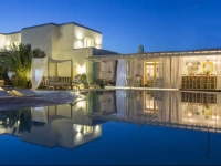 The A Hotel by Mykonos Arhontiko 