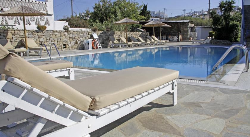 Vienoulas Garden Hotel 