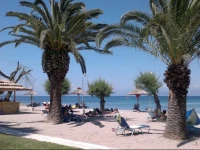 Three Stars Beach Hotel 