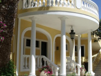 Aragorn Hotel
