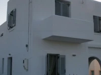 Lazino Studios and Apartments 