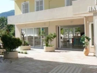 Happyland Hotel Apartments 