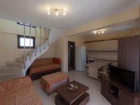 Ianthi Maisonettes 