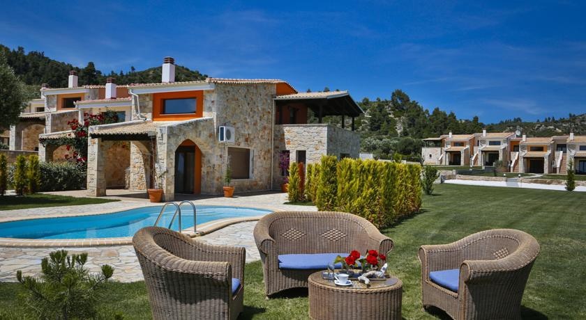 Nefeli Luxury Villas 