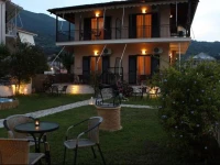 Efis House Rooms & Apartments 