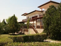Villa Nikiti 