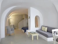 Liakada Oia Suites 3*