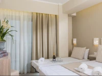 Ammos Beach Studios and Suites 