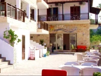Avra Hotel 