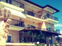 Sofia & Lakis House 