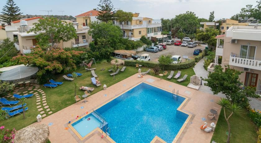 Relax Apartments and Studios 