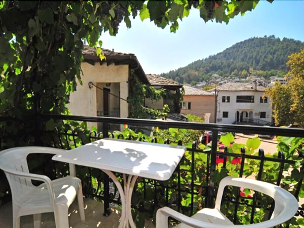 Chrissafis Hotel 