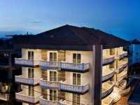 Rg Status Hotel 