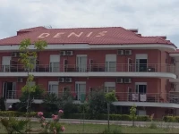 Denis Studios and Apartments 