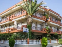 Milonas House Apartments 
