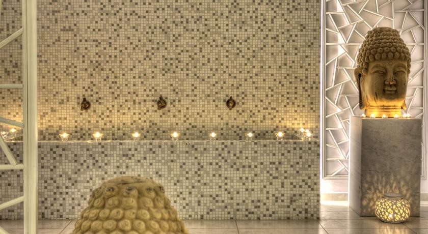 Salvator Villas & Spa Hotel 