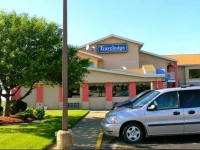 Travelodge Grand Rapids 2*